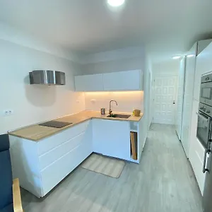 https://estudio-en-los-cristianos-ubicacion-ideal.in-canary-islands.com